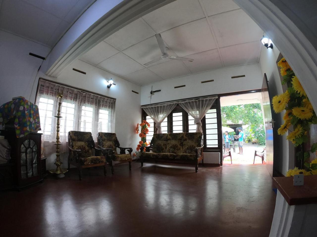 Shrinith'S Place - Dodanduwa Hikkaduwa Extérieur photo